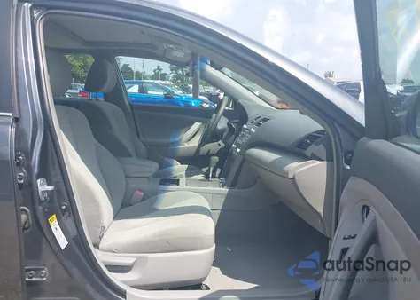 2008 Toyota Camry Hybrid z USA, uszkodzony, nr VIN 4T1BB46K08U048410